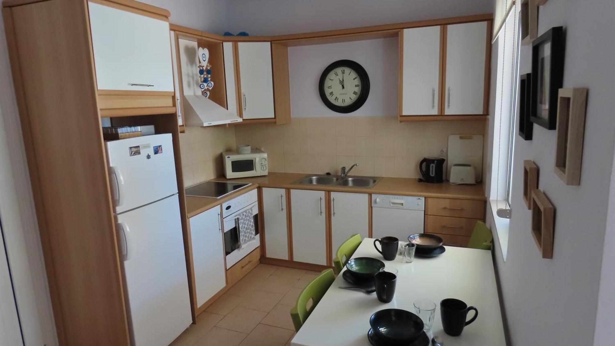 Phoebes Place At Kalamaki Court, 2 Bedroom Villa With A Shared Pool Extérieur photo
